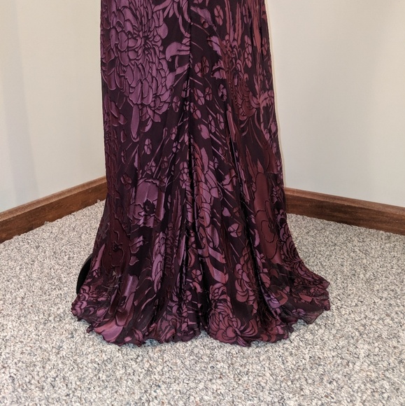 Nicole Miller velvet gown - Picture 3 of 12